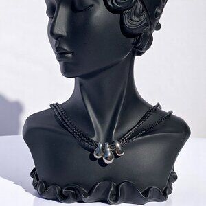 Trendy Women's Black Necklace With Pretty Teardrop Accents